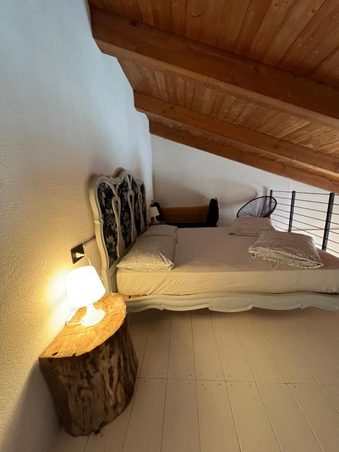 Il Baco Da Seta Villa Manta Bagian luar foto